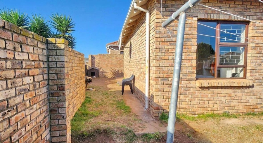 2 Bedroom Property for Sale in Campher Park Eastern Cape